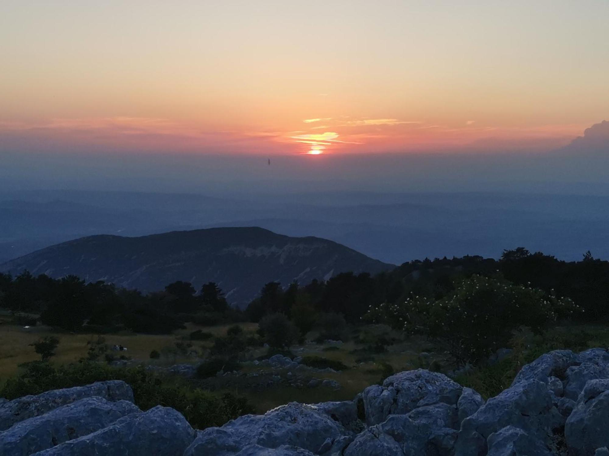 Gite En Provence Lavande Modene Esterno foto