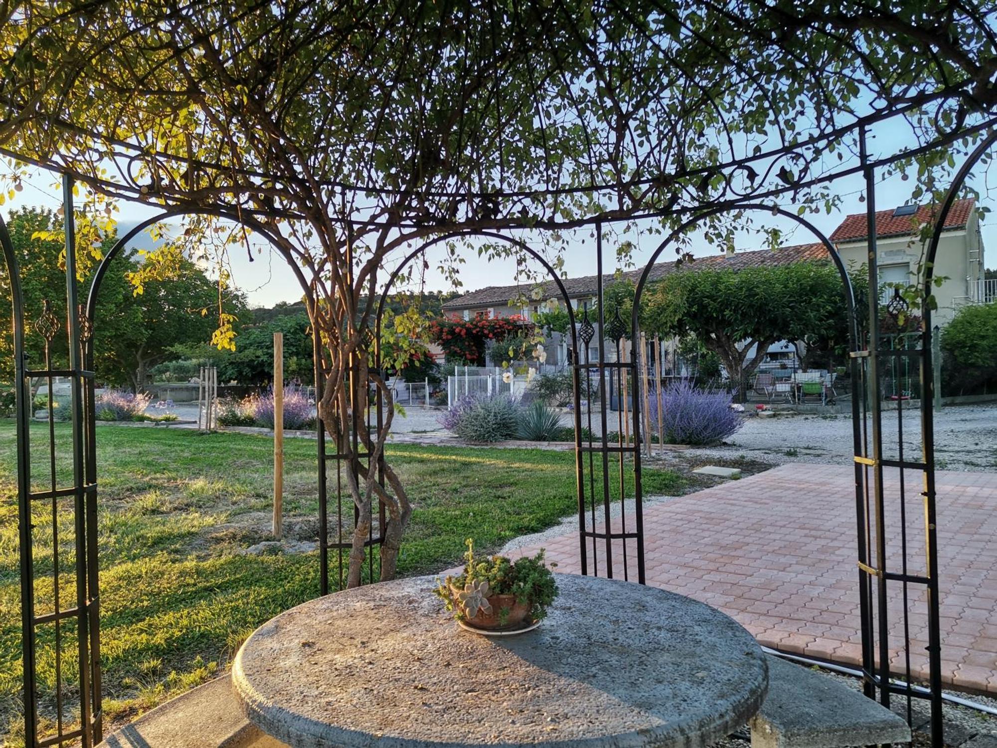 Gite En Provence Lavande Modene Esterno foto